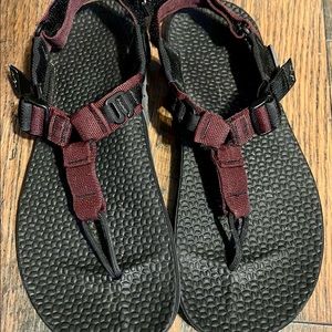 Bedrock Cairn Pro Adventure Sandals with Vibram footbed. Only worn twice!